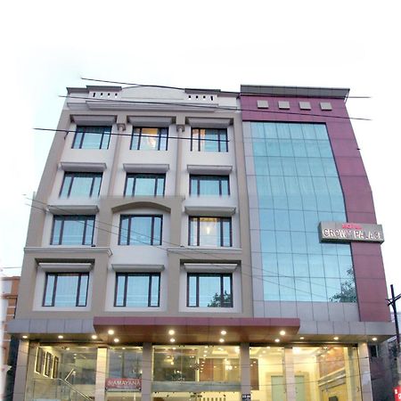 Hotel Crown Palace Prayagraj Extérieur photo